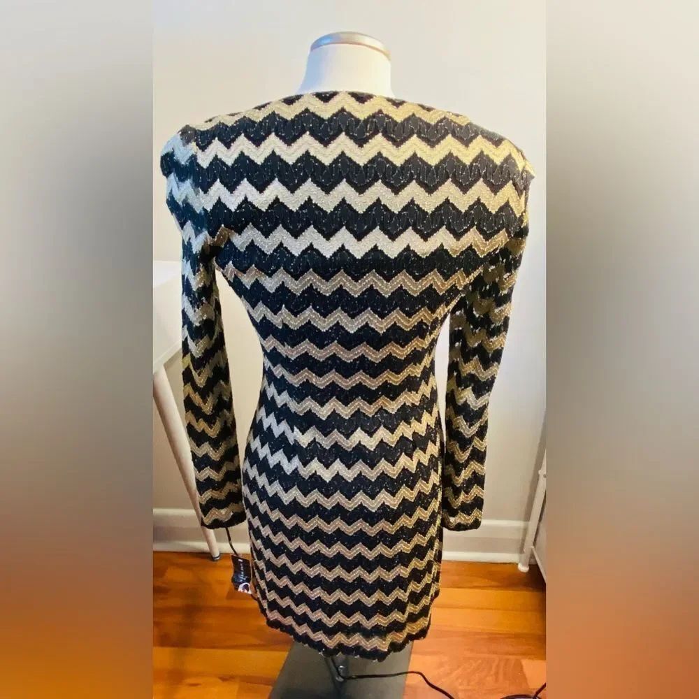 🛍️Nine West Black and Gold Chevron Lace Cocktail Dress Size 6 NWT - Picture 13 of 13